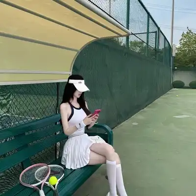 侯飞英